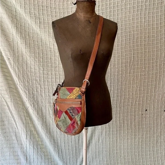 s-l400.jpg Fossil Y2K Woven Canvas Shoulder Bag main image 2